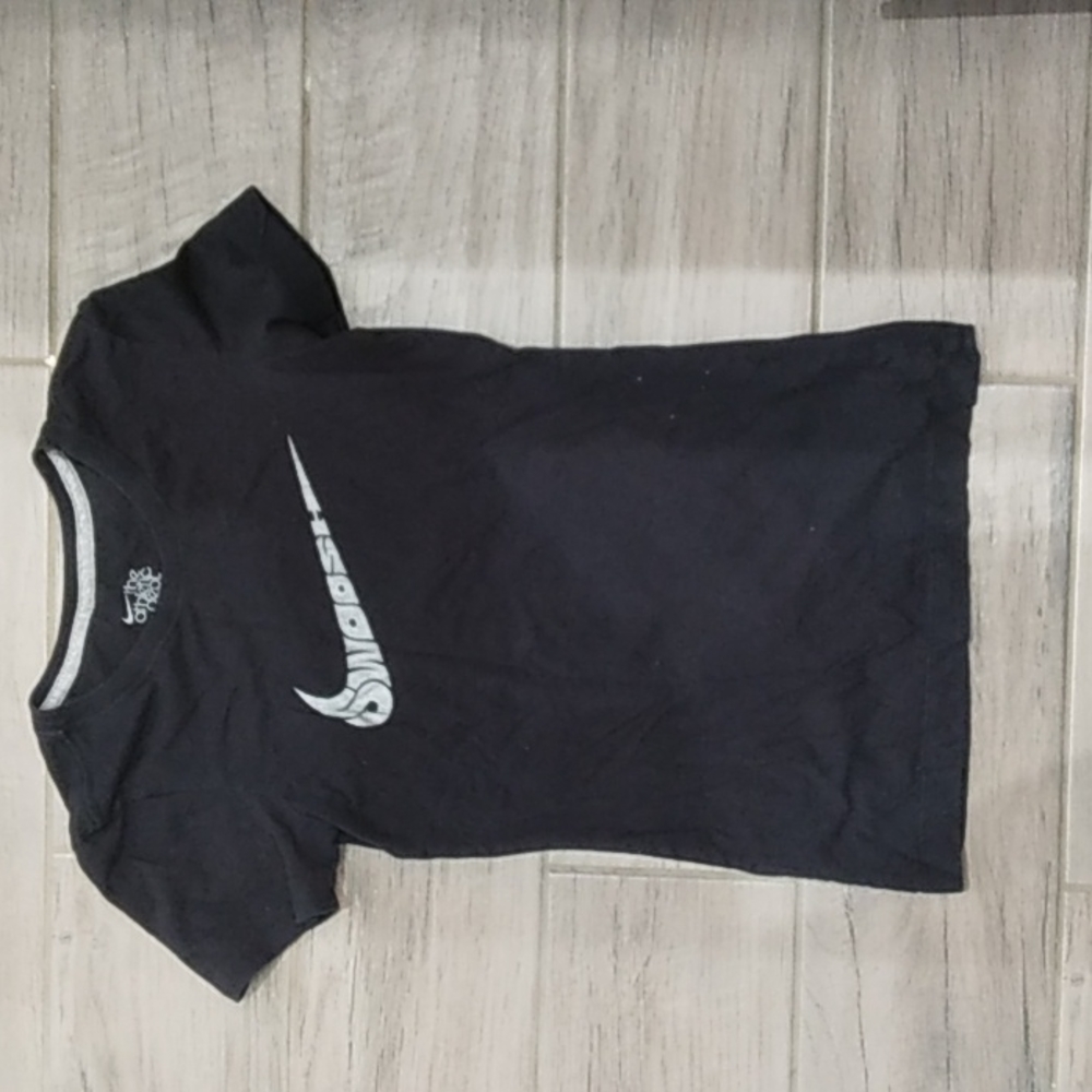 Nike t shirt